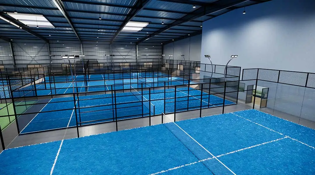 Pabellón pista de padel con paredes de vidrio y perfilería en negro